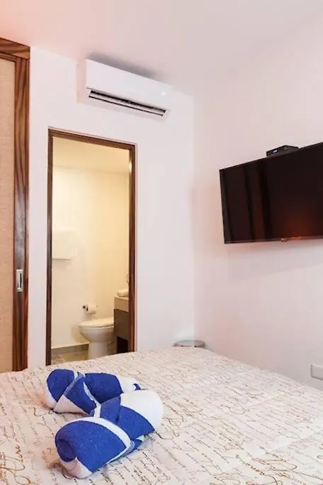Apartment Beachside Haven Modern 2Br Condo, With Rooftop Pool Playa del Carmen