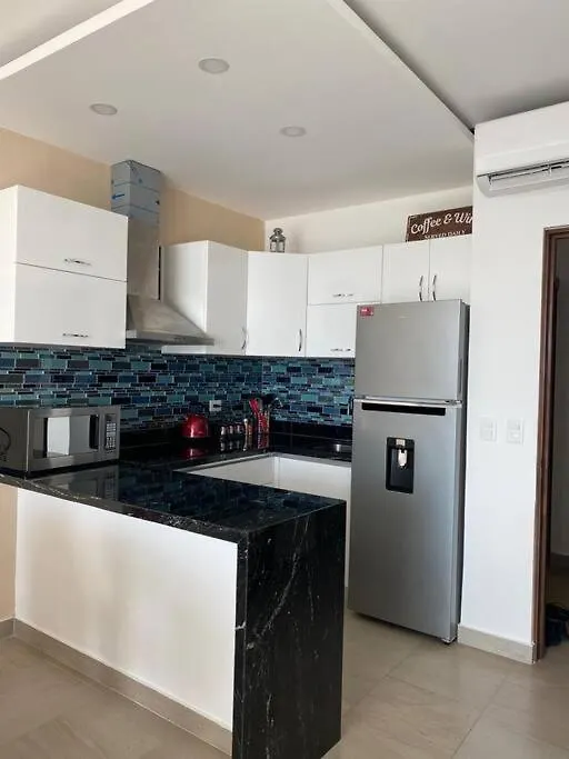 Beachside Haven Modern 2Br Condo, With Rooftop Pool Playa del Carmen Apartment