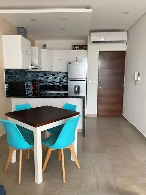 Beachside Haven Modern 2Br Condo, With Rooftop Pool Playa del Carmen